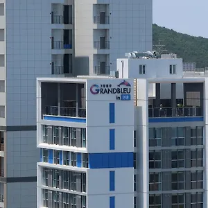Grand Bleu & Hotel